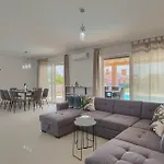 Villa Enjoy